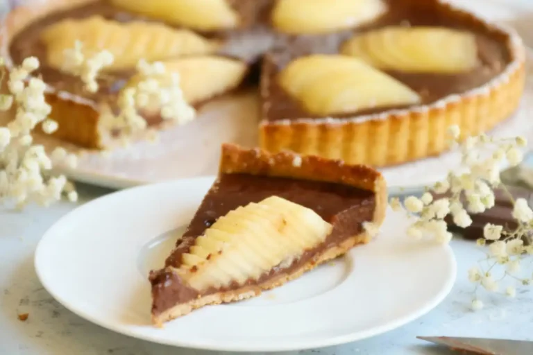 Tarte poire chocolat : 3 secrets pour une tarte fondante à coup sûr