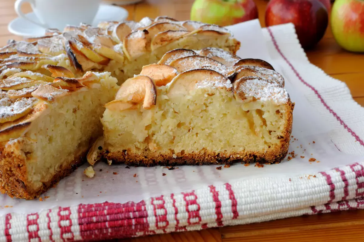 Gâteau aux pommes et amandes