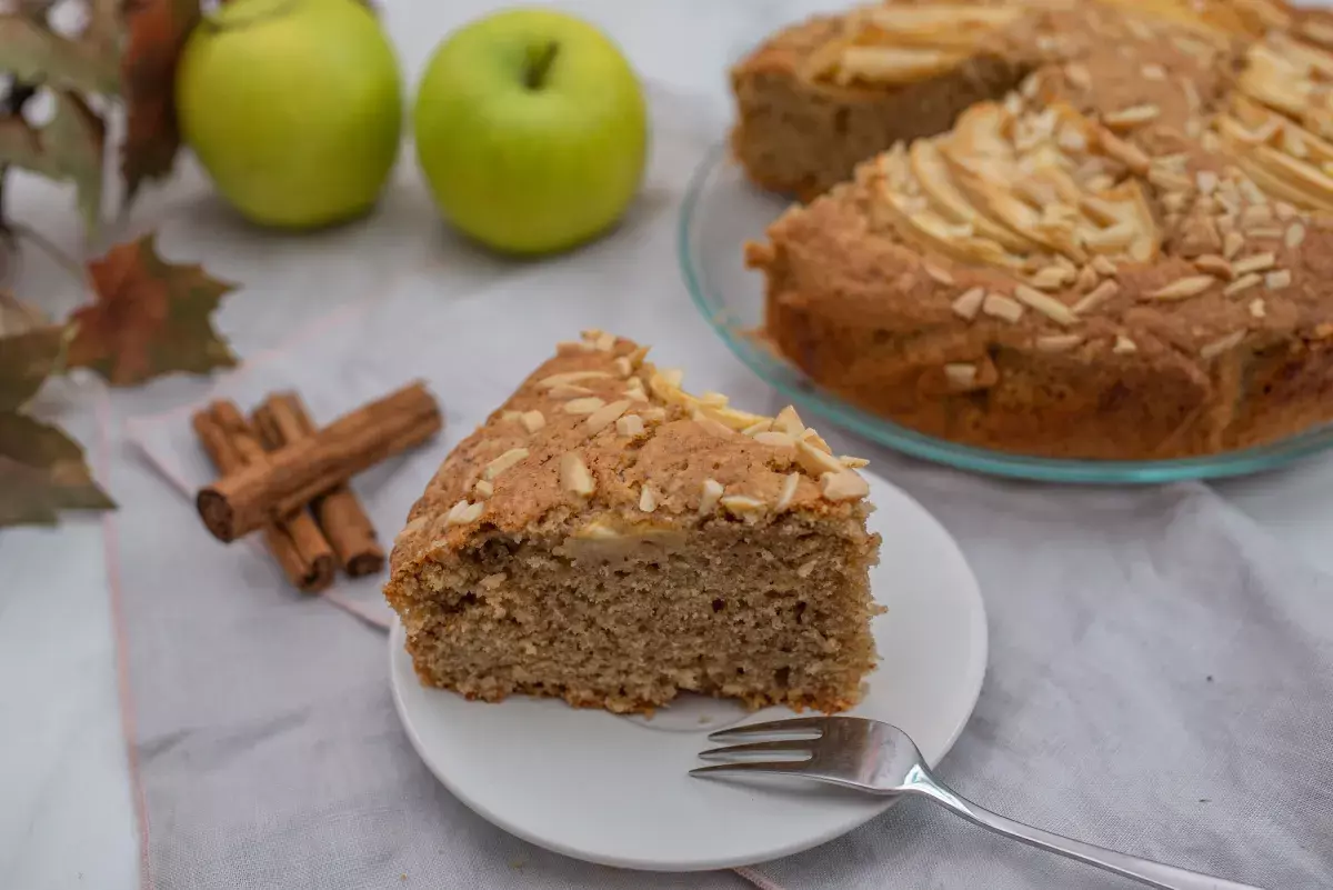 Gâteau aux pommes et cannelle
