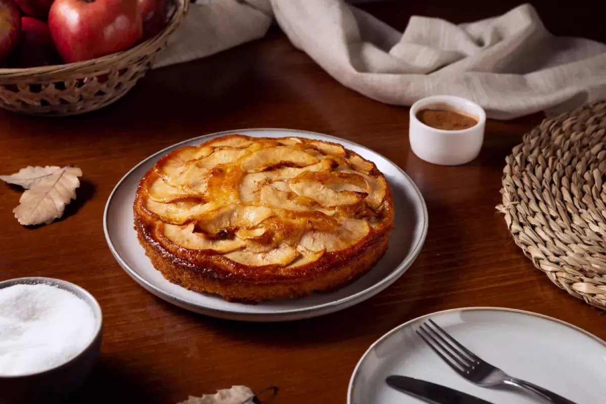 Gâteau aux pommes moelleux et ultra rapide : 10 minutes chrono pour un gâteau fondant