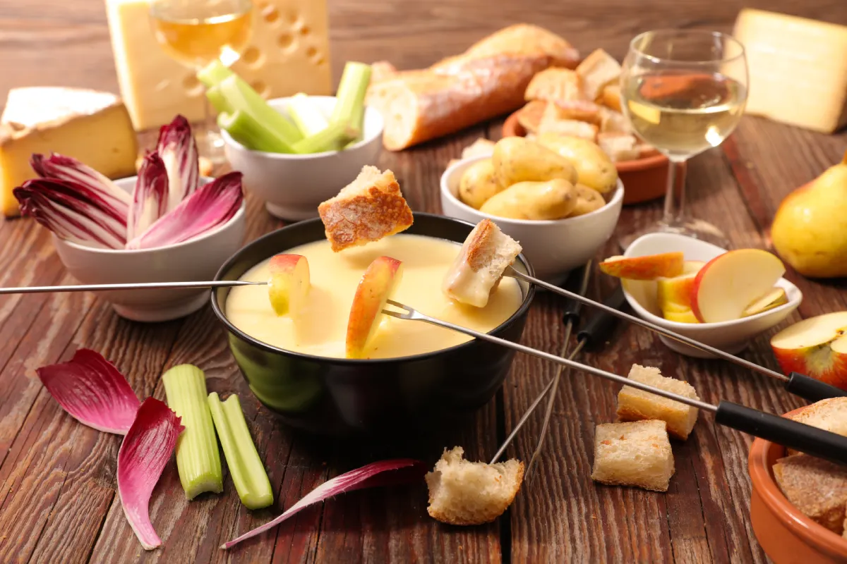 Cancoillotte : 7 recettes faciles et légères (gratin, sauce, pâtes)