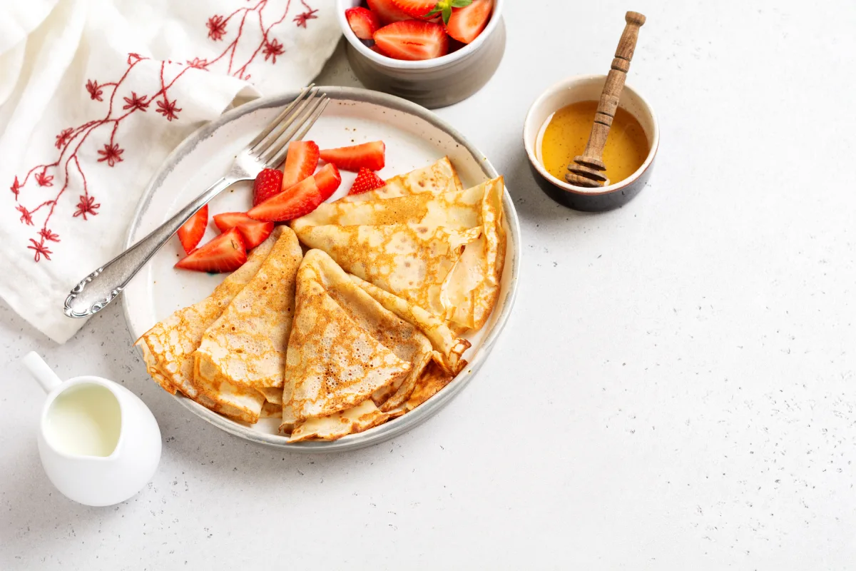 3 recettes express de pâte à crêpe légère (prêtes en 10 minutes)