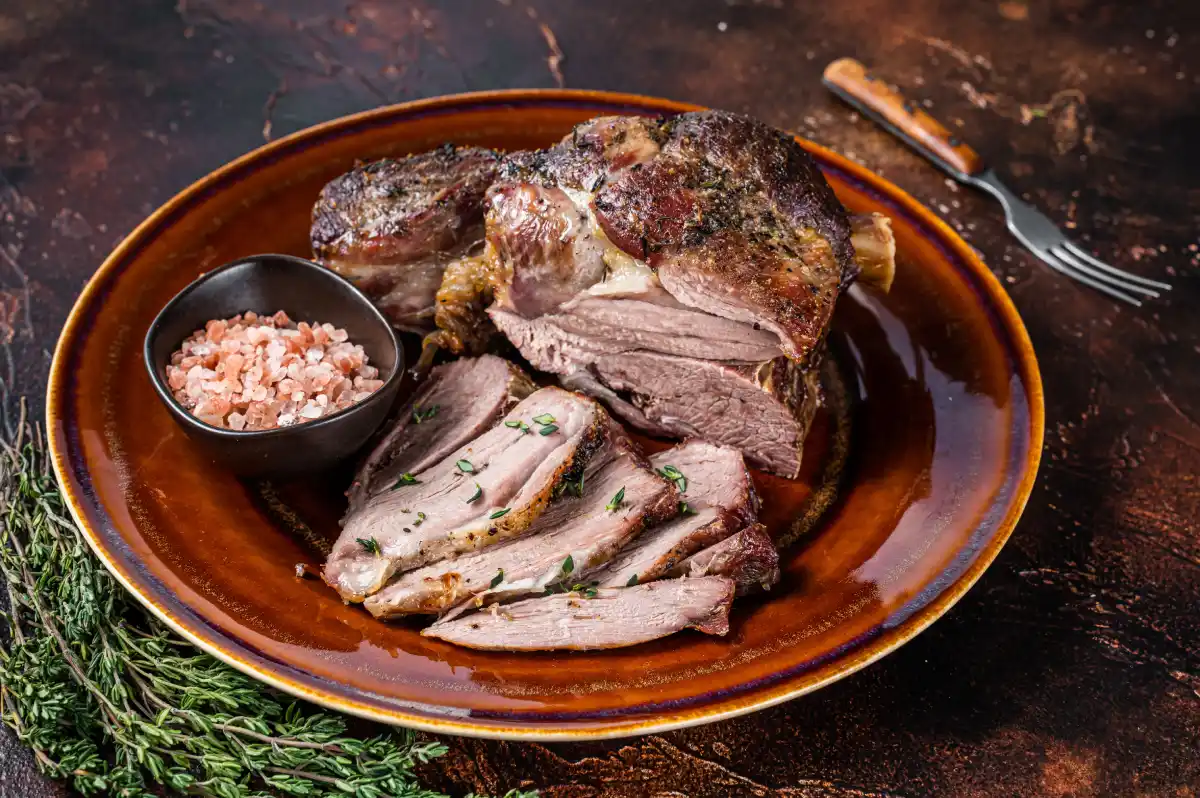 gigot d'agneau rôti